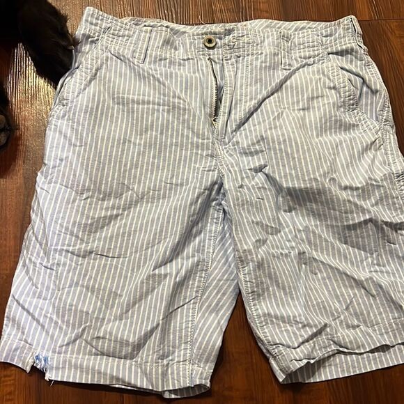 Mens Pin Stripe - Blue and White Striped Express Shorts Size 31 - Picture 1 of 4